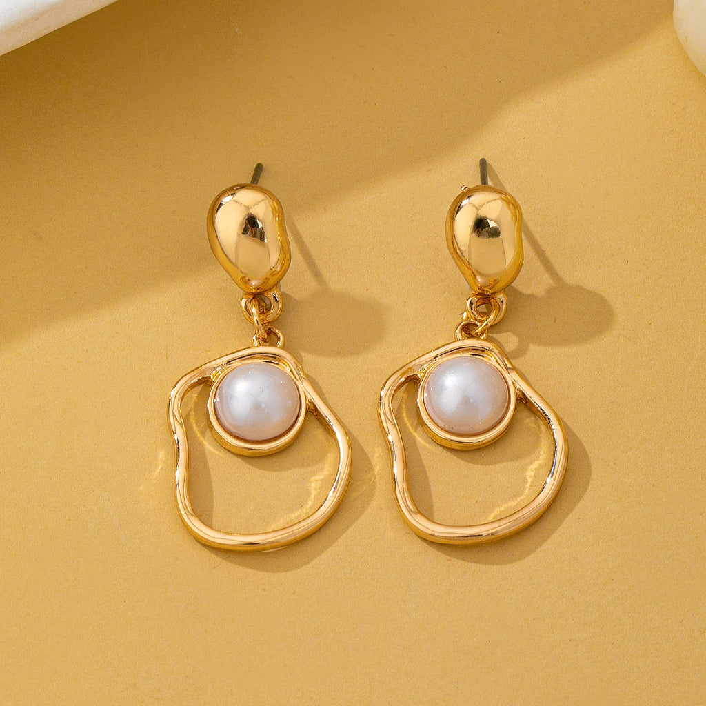 Abstract Molten Gold Pearl Drop Earrings | 80E62955