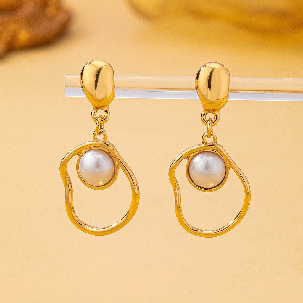 Abstract Molten Gold Pearl Drop Earrings | 80E62955