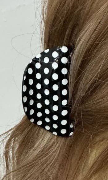 JUMBO POLKA DOT HAIR CLAW CLIPS