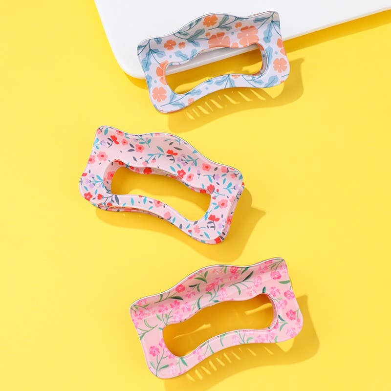 Floral Waivy Silhouette Hair Claw Clip