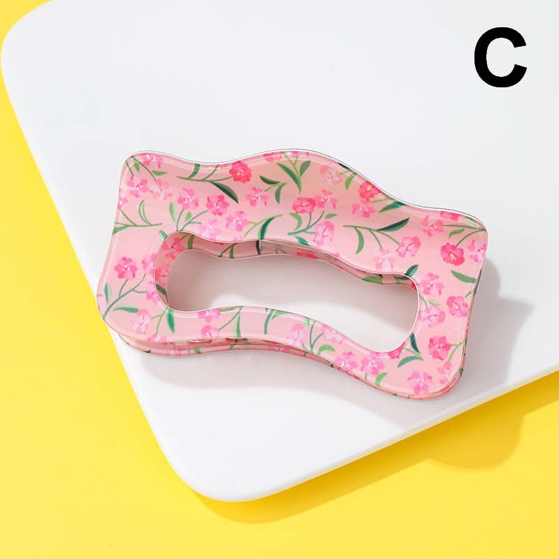 Floral Waivy Silhouette Hair Claw Clip