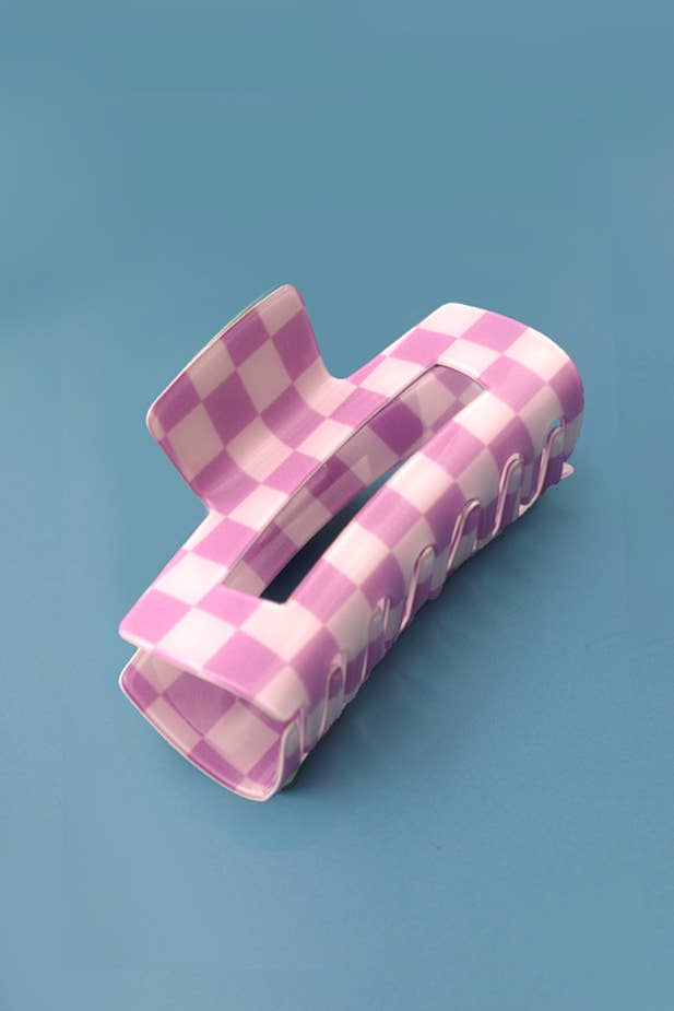 JUMBO RESIN CHECKER HAIR CLAW CLIPS